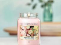 Soutěž o vonnou svíčku Fresh Cut Roses od Yankee Candle