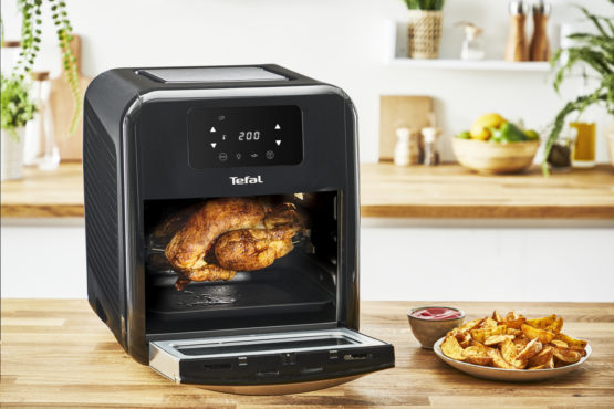 Soutěž o horkovzdušnou fritézu Tefal Easy Fry Oven & Grill